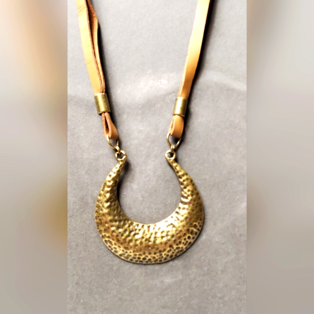 Suede & bronze necklace and earrings set NWT